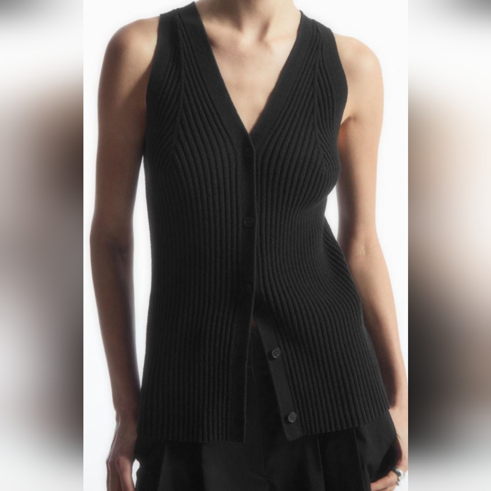 COS Rib Knit V-neck Vest
